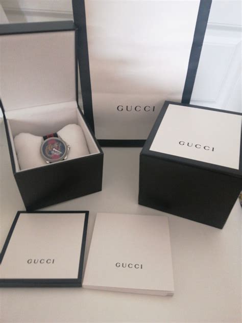 yya82062 gucci watch|gucci watch logo identification.